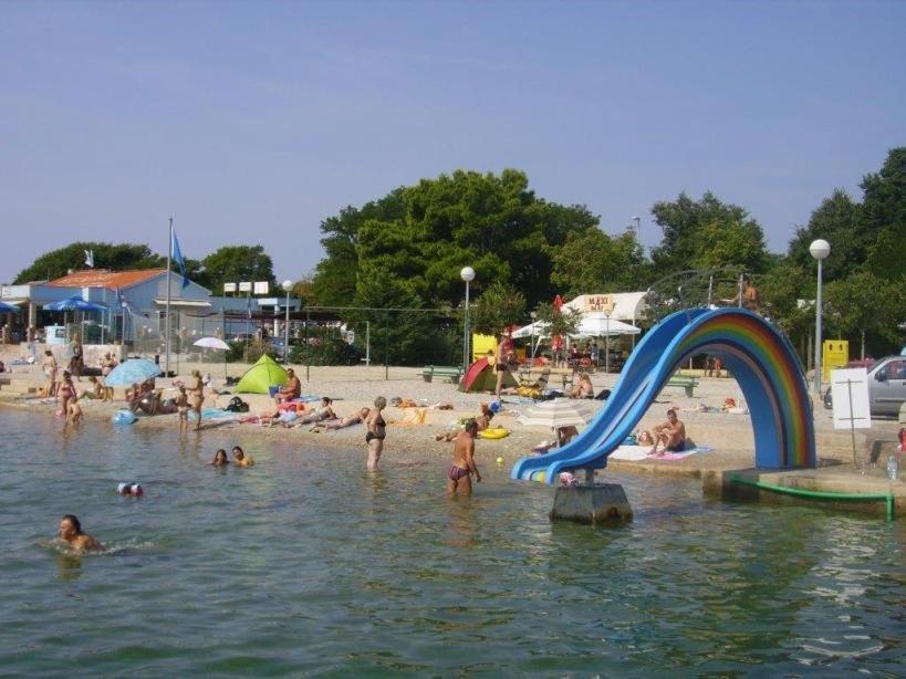 Apartmani Braut Kornić Kültér fotó
