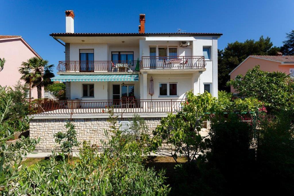 Apartmani Braut Kornić Kültér fotó
