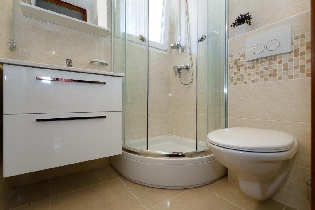 Apartmani Braut Kornić Kültér fotó