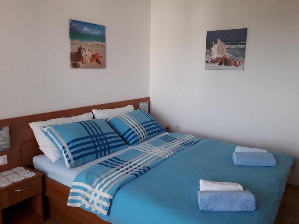 Apartmani Braut Kornić Kültér fotó