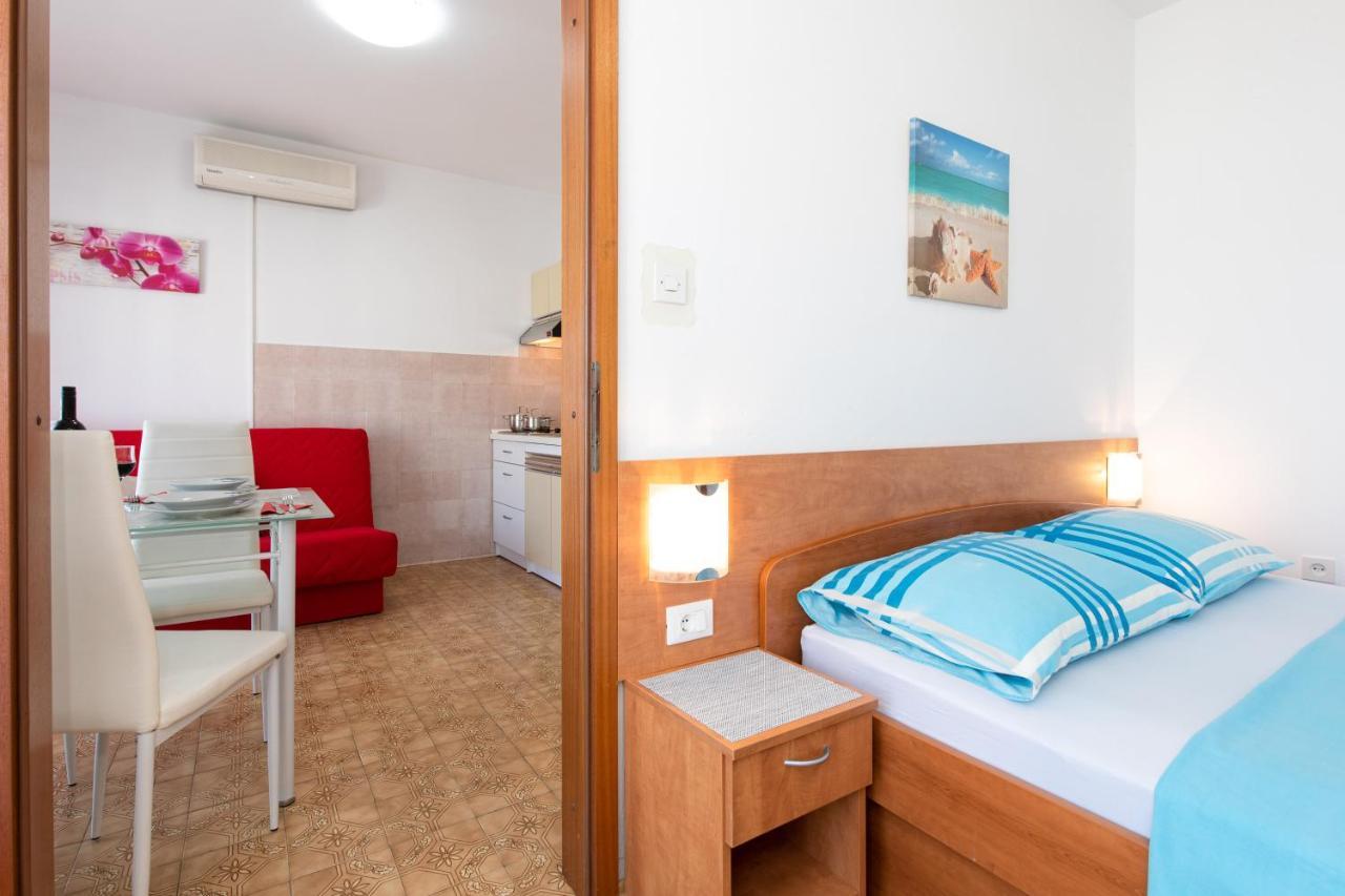 Apartmani Braut Kornić Kültér fotó