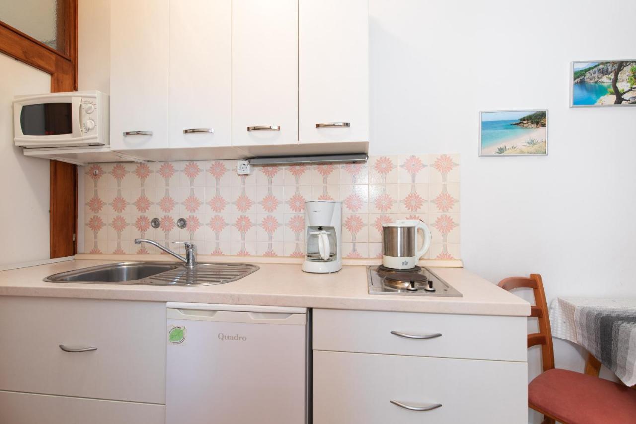 Apartmani Braut Kornić Kültér fotó
