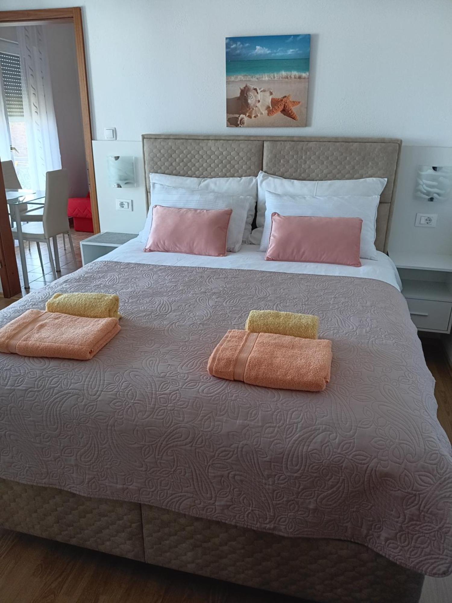 Apartmani Braut Kornić Kültér fotó